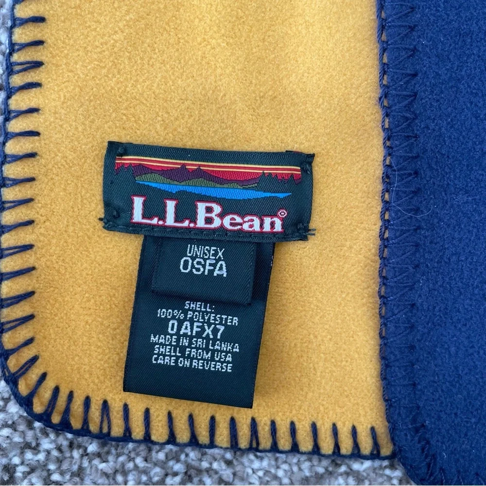 L.L. Bean Unisex Moisture Wicking Scarf One Size